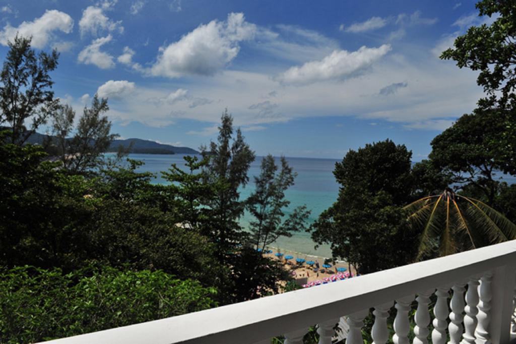 Karon Cliff Contemporary Boutique Bungalows Hotell Exteriör bild